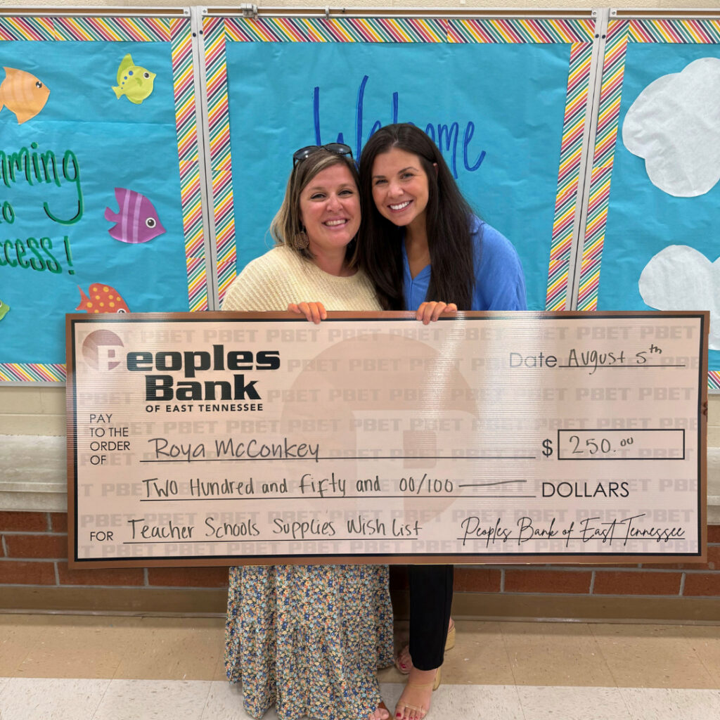 Roya-McConkey_Educator-Winner_2025